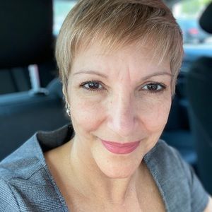 Meet your Posher, Sandra